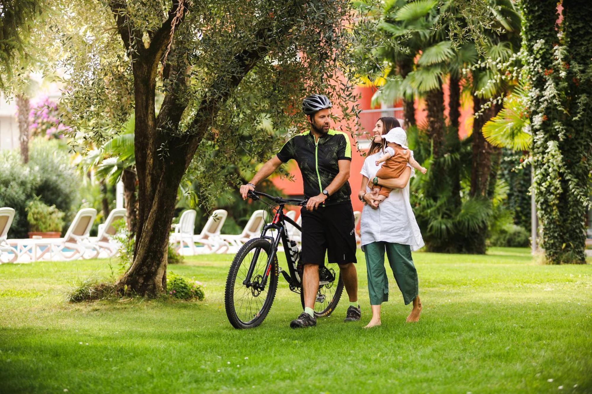 ריבה דל גארדה Brione Green Resort מראה חיצוני תמונה